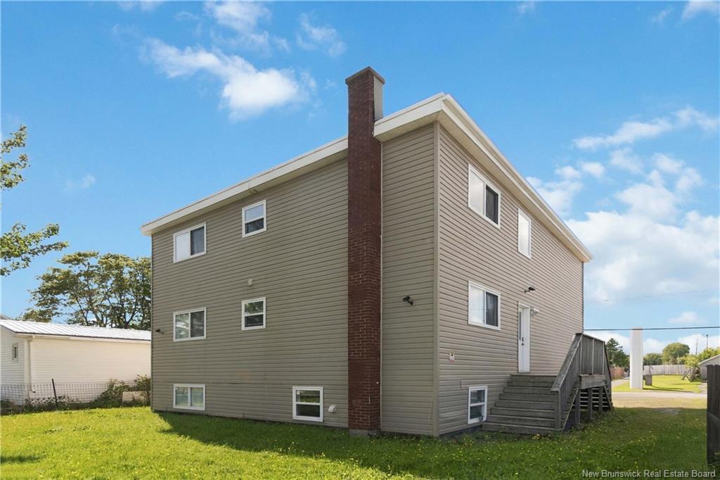 25 Terris Ave, Moncton, NB