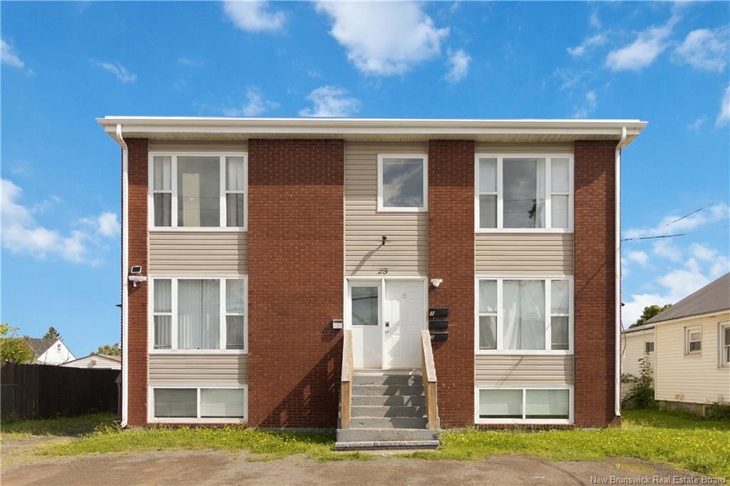 25 Terris Ave, Moncton, NB