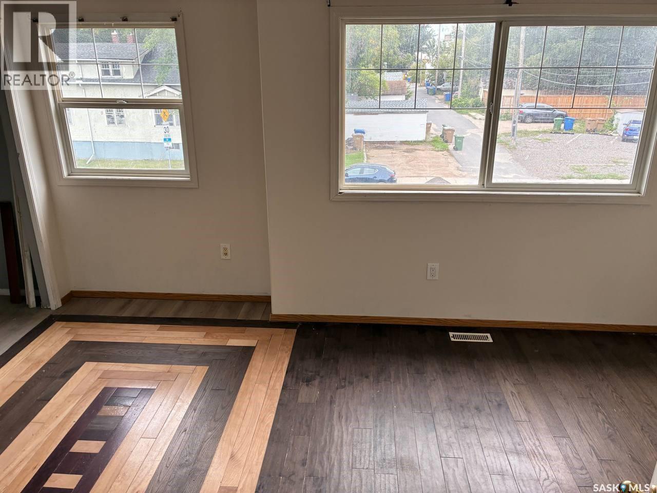 1210 14Th Avenue, Regina, SK