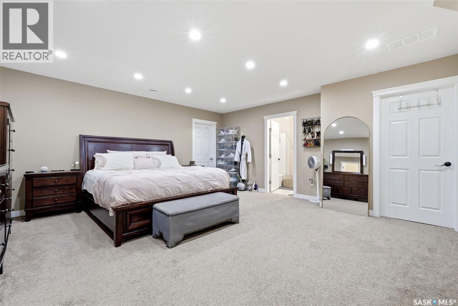 8902 Herman Crescent, Regina, SK