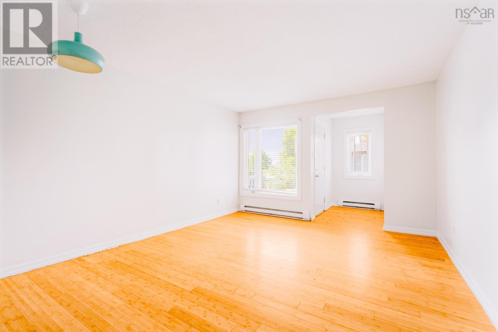 4 Rose Way, Dartmouth, NS