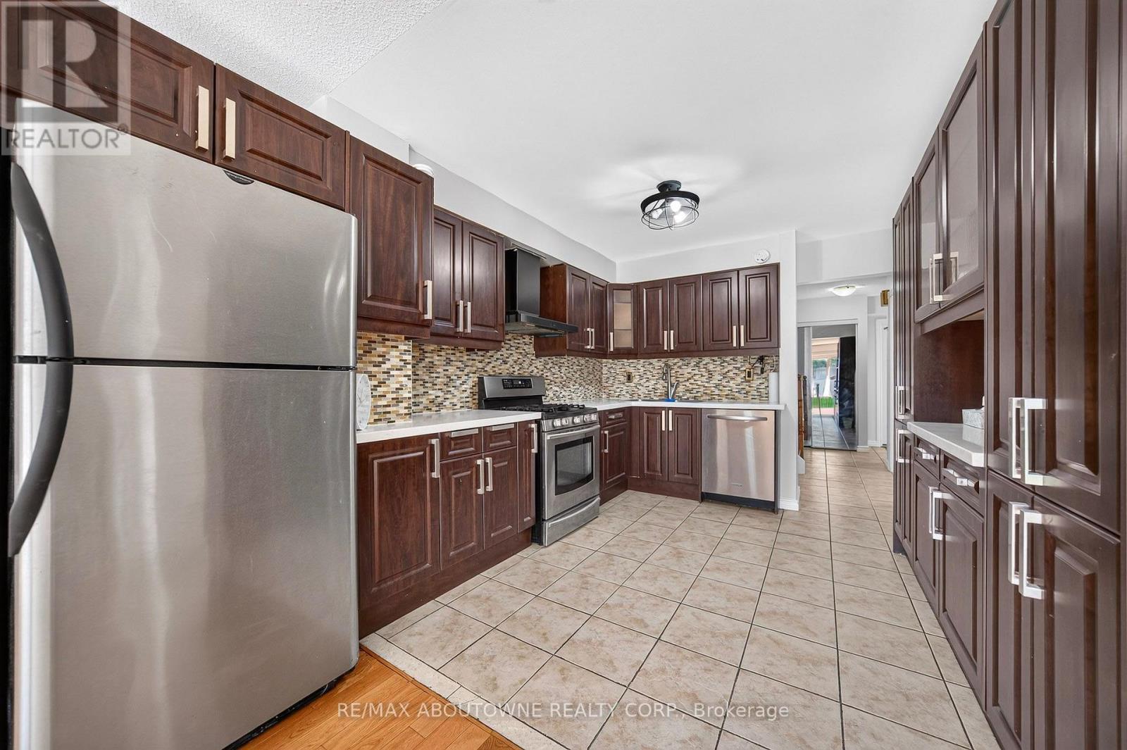 668 Greycedar Crescent, Mississauga, ON