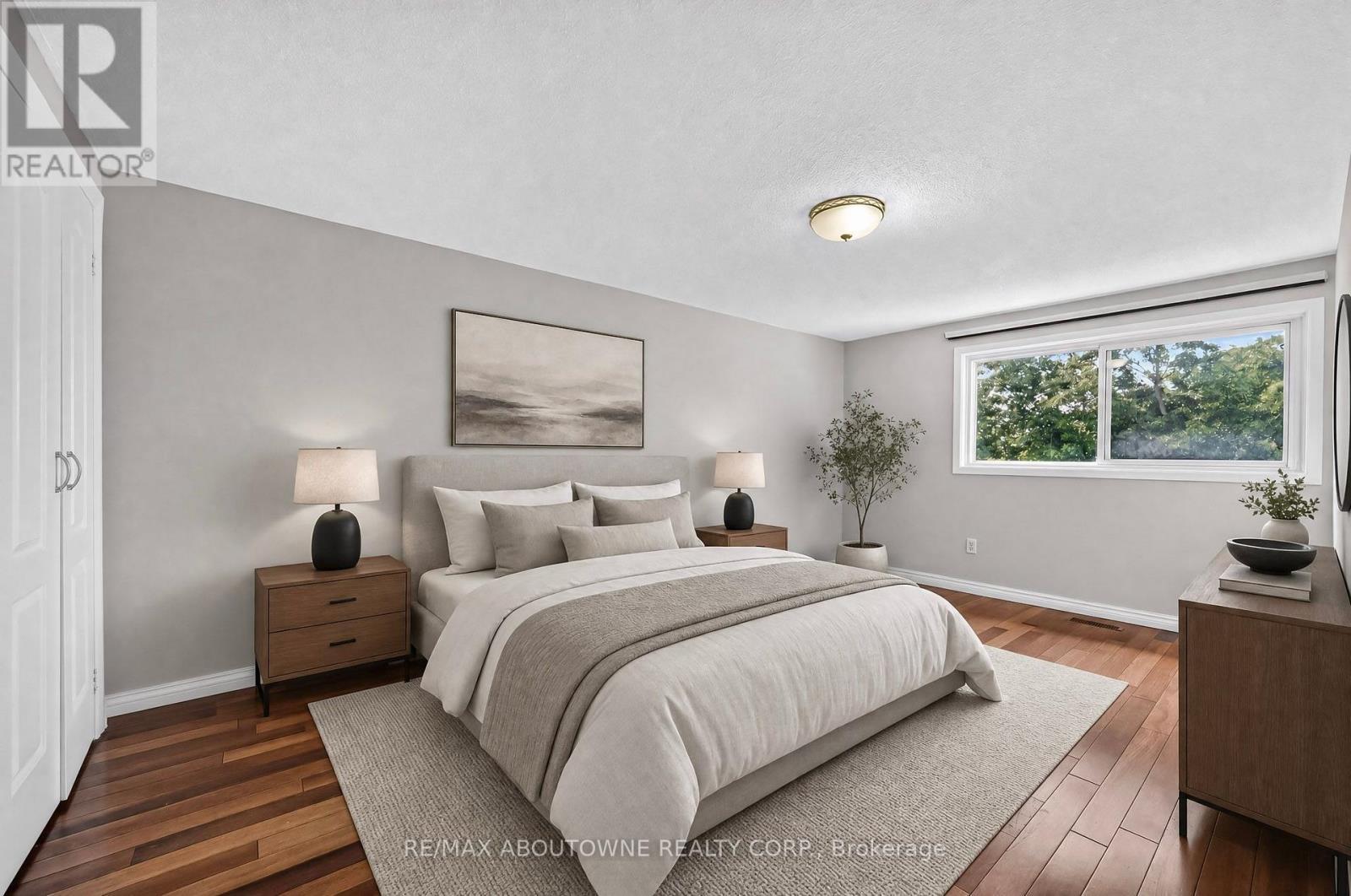 668 Greycedar Crescent, Mississauga, ON