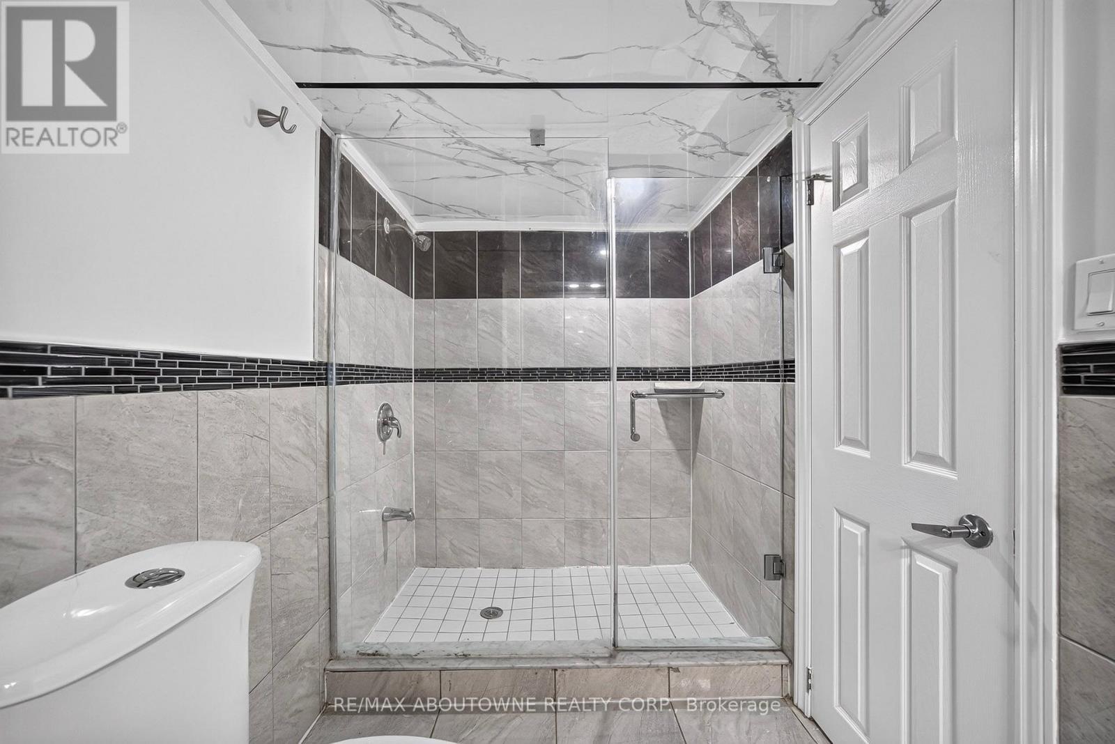 668 Greycedar Crescent, Mississauga, ON