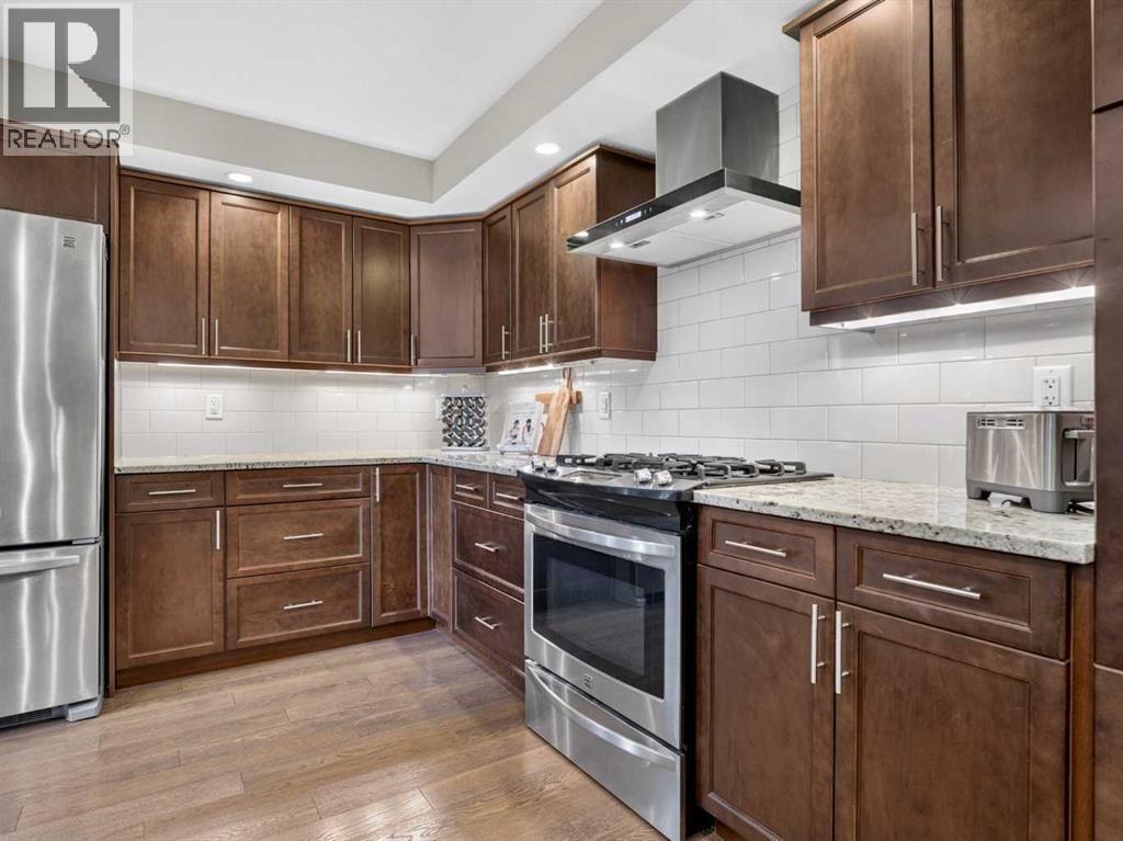 30 Wimbledon Drive Sw, Calgary, AB