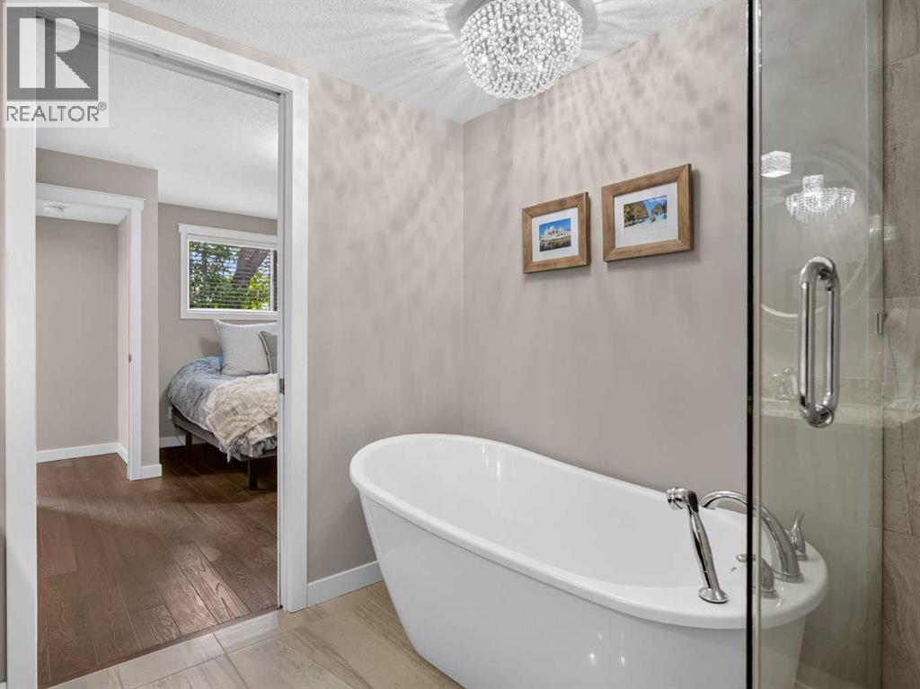 30 Wimbledon Drive Sw, Calgary, AB