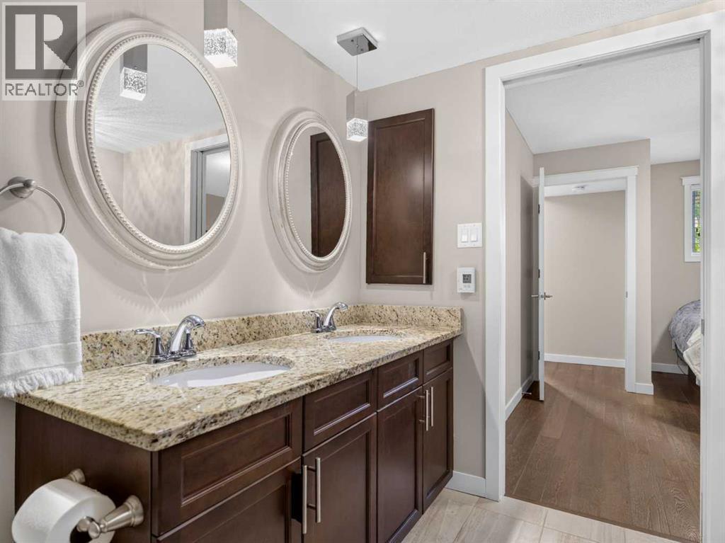 30 Wimbledon Drive Sw, Calgary, AB