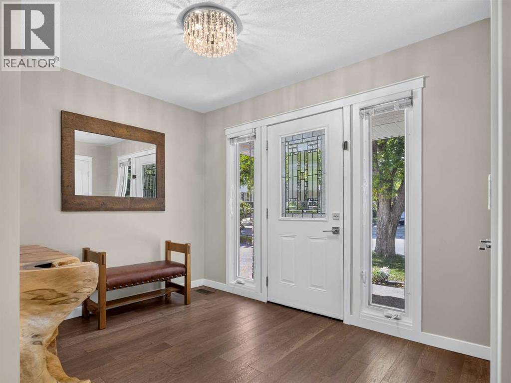 30 Wimbledon Drive Sw, Calgary, AB