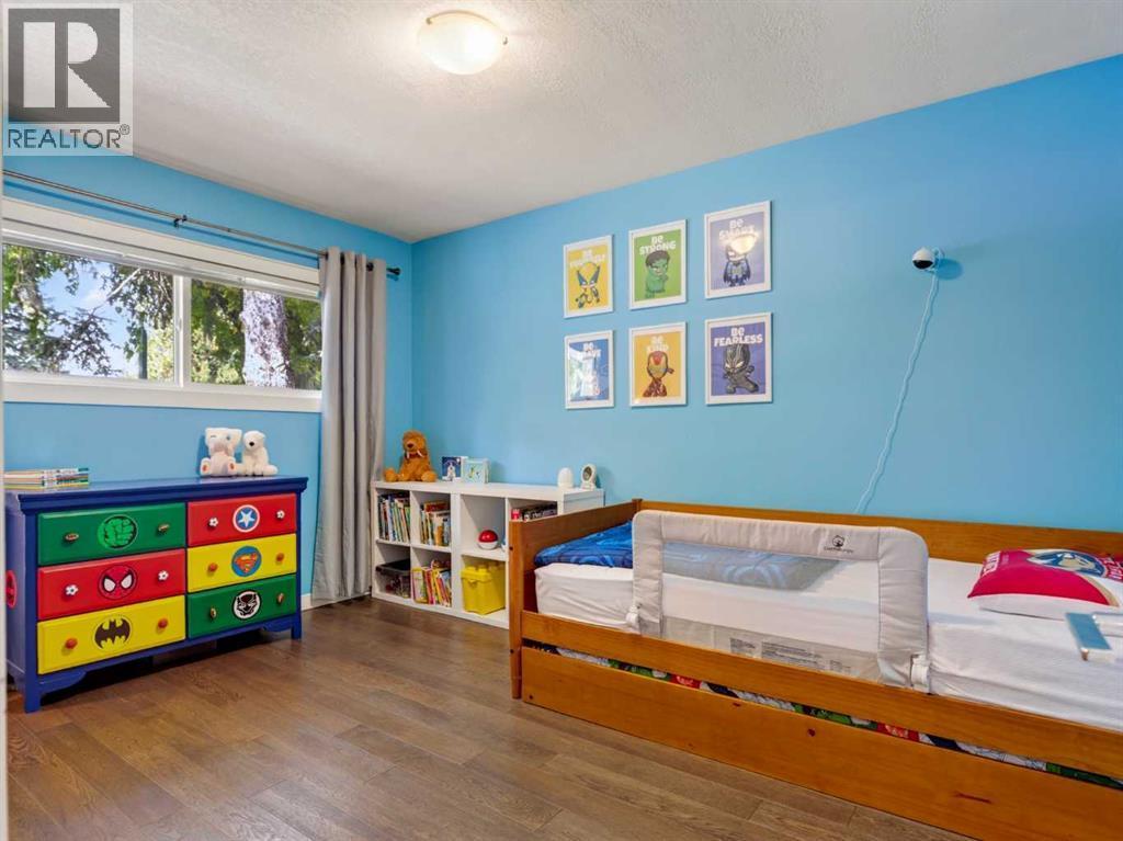 30 Wimbledon Drive Sw, Calgary, AB