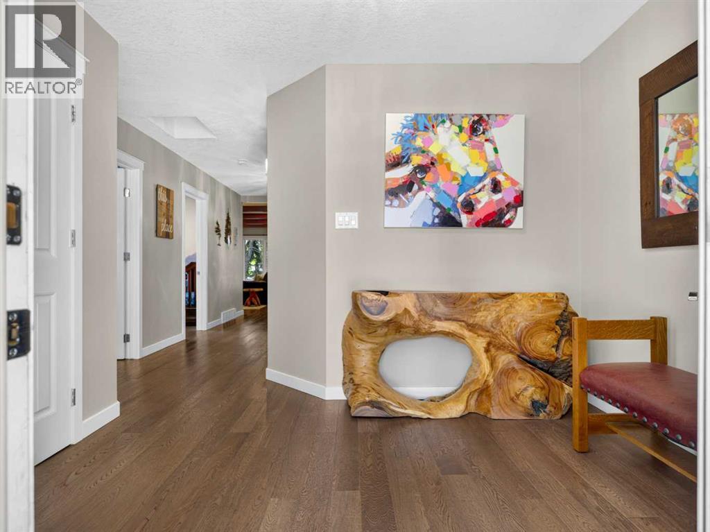 30 Wimbledon Drive Sw, Calgary, AB