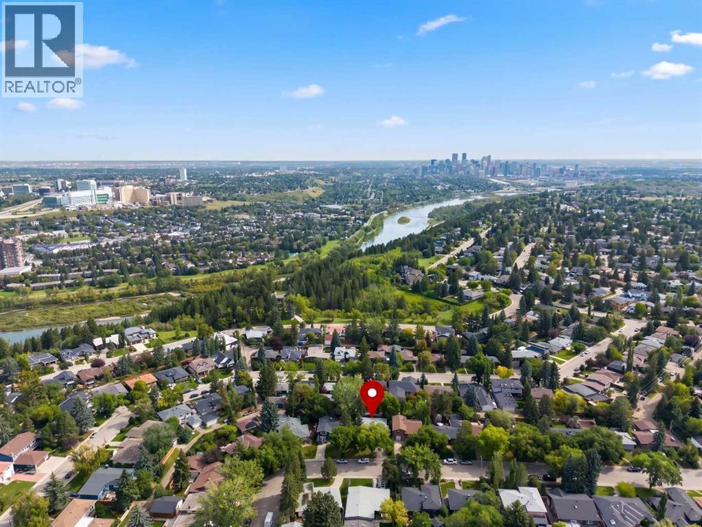 30 Wimbledon Drive Sw, Calgary, AB