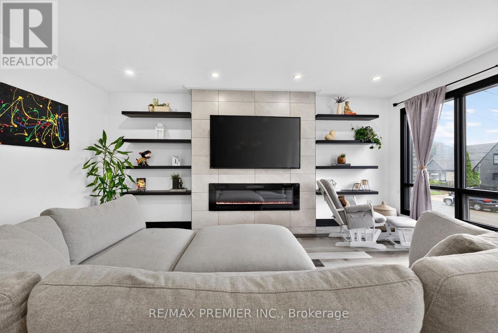 344 Queensdale Avenue, Hamilton, ON
