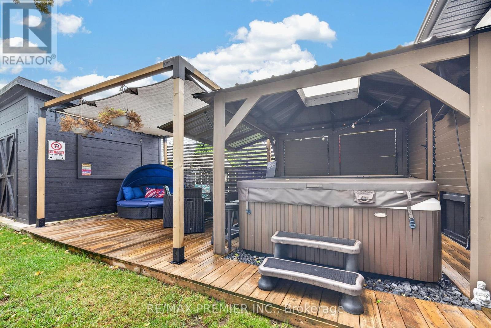 344 Queensdale Avenue, Hamilton, ON