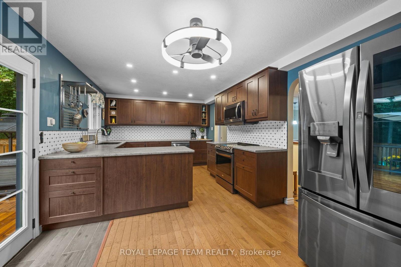 6388 Third Line Road, Ottawa, ON