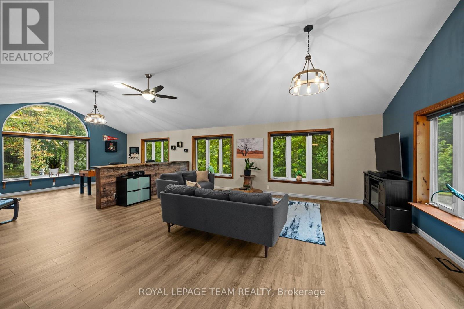 6388 Third Line Road, Ottawa, ON