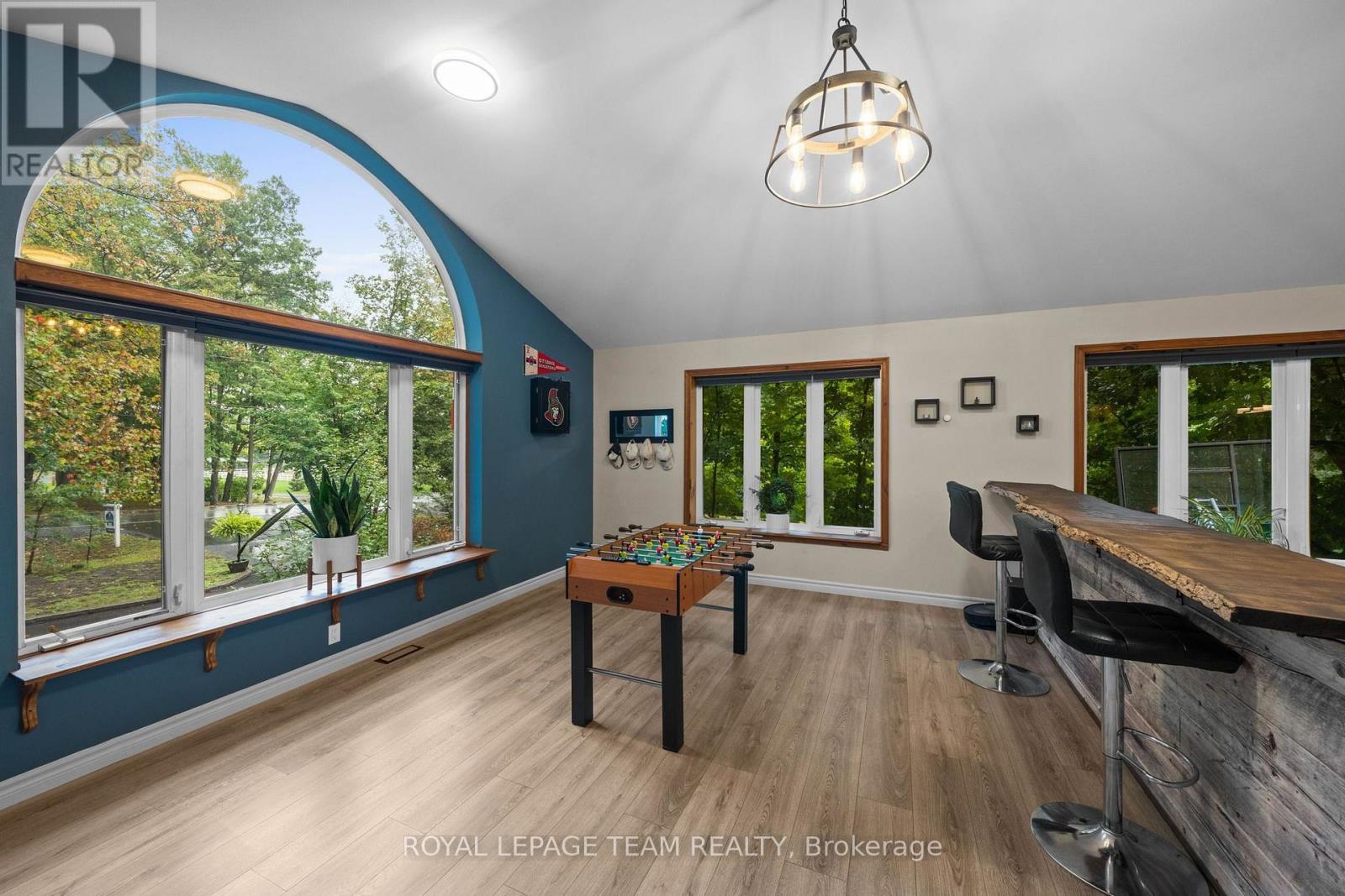 6388 Third Line Road, Ottawa, ON