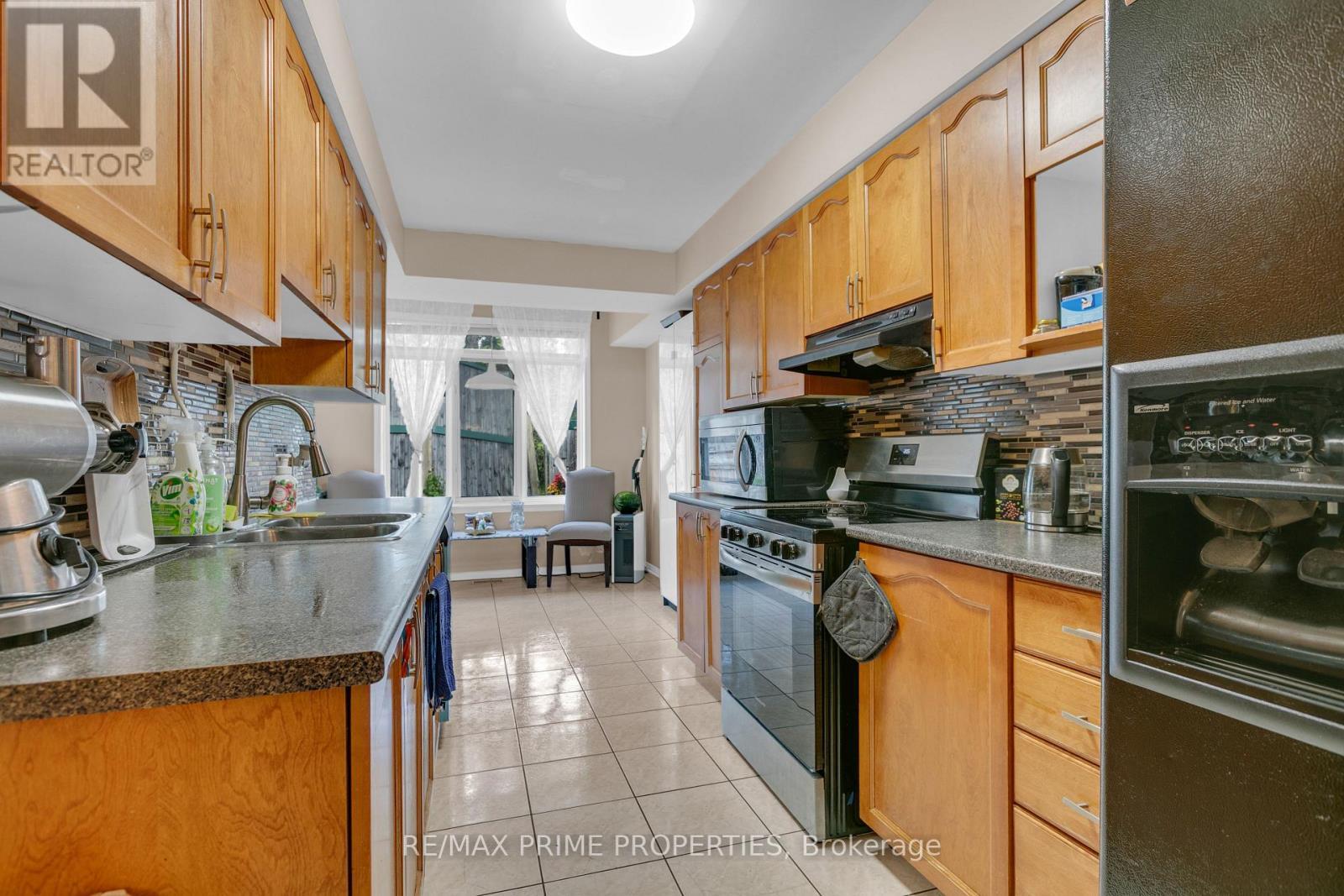 33 Inverkip Avenue, Ottawa, ON