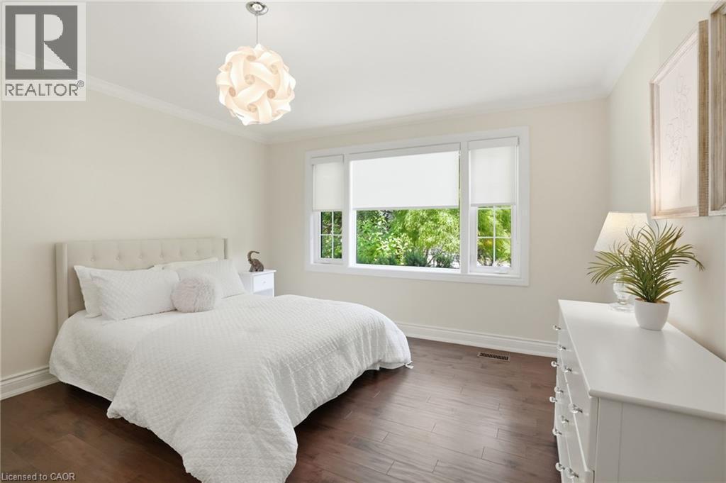 270 Poplar Drive, Burlington, ON