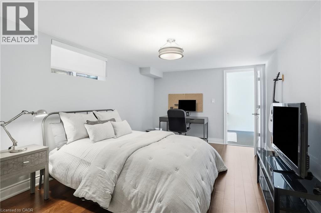 270 Poplar Drive, Burlington, ON