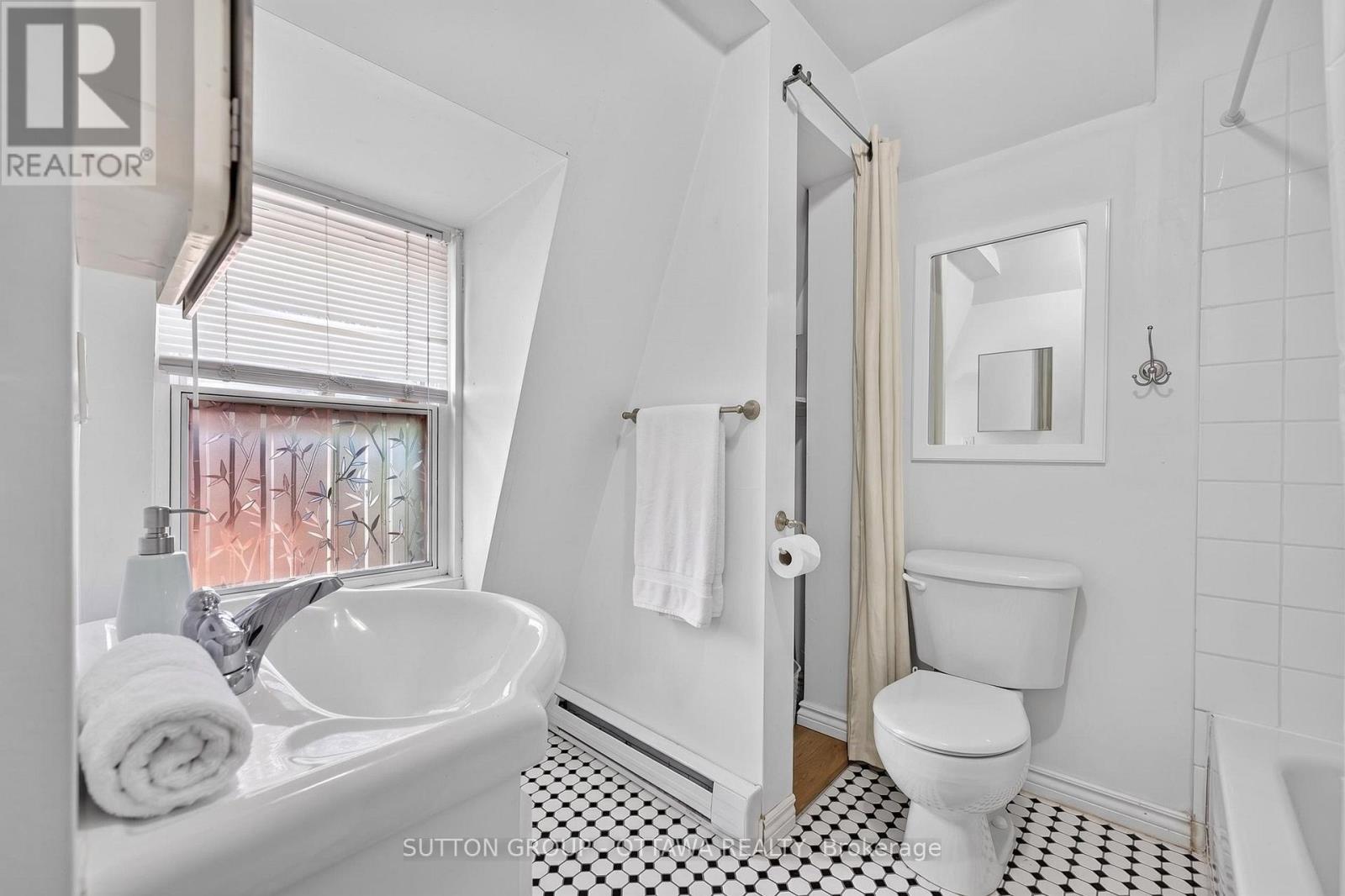 438 Lewis Street, Ottawa, ON