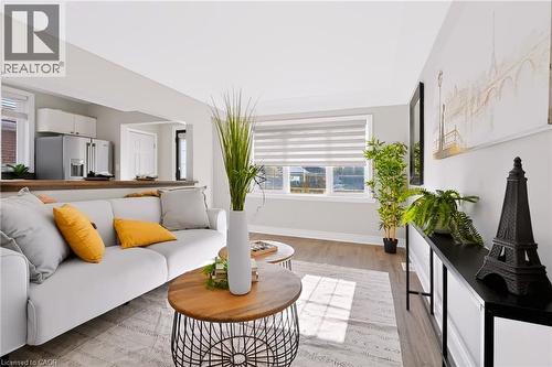 256 East 25Th Street, Hamilton, ON 