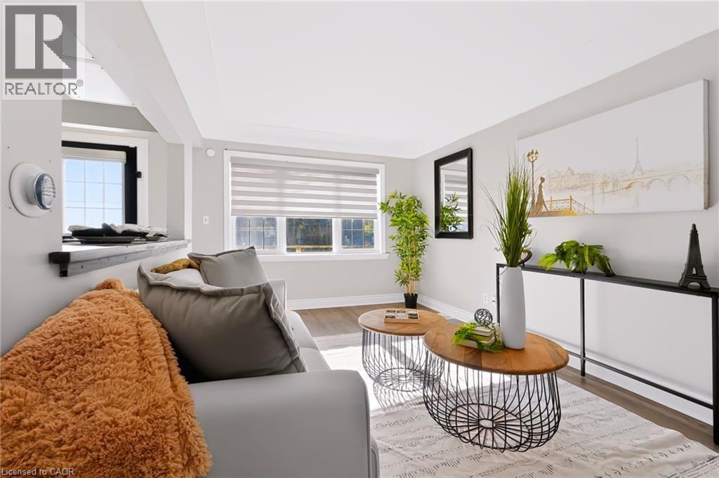 256 East 25Th Street, Hamilton, ON