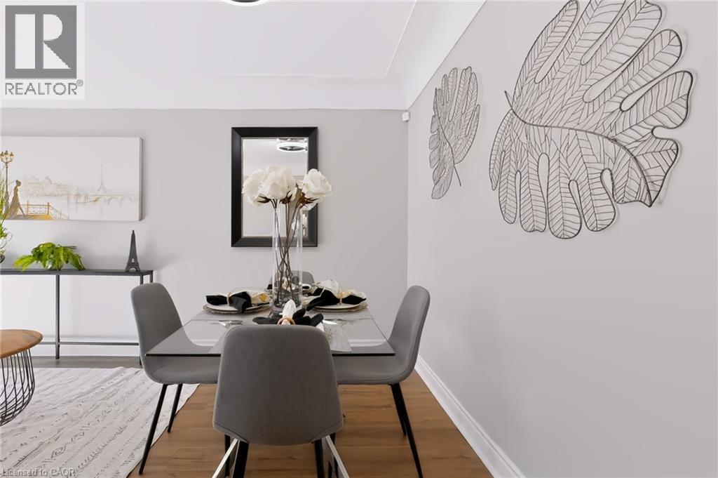 256 East 25Th Street, Hamilton, ON