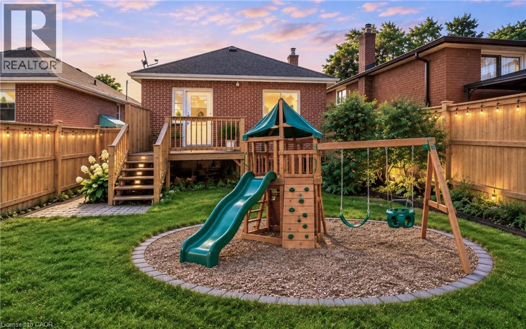 256 East 25Th Street, Hamilton, ON