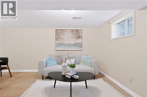 256 East 25Th Street, Hamilton, ON 