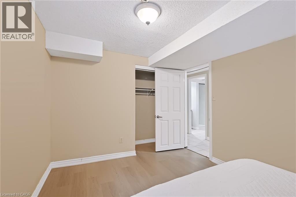 256 East 25Th Street, Hamilton, ON