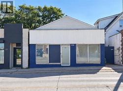 104 PARKDALE Avenue N  Hamilton, ON L8H 5W9