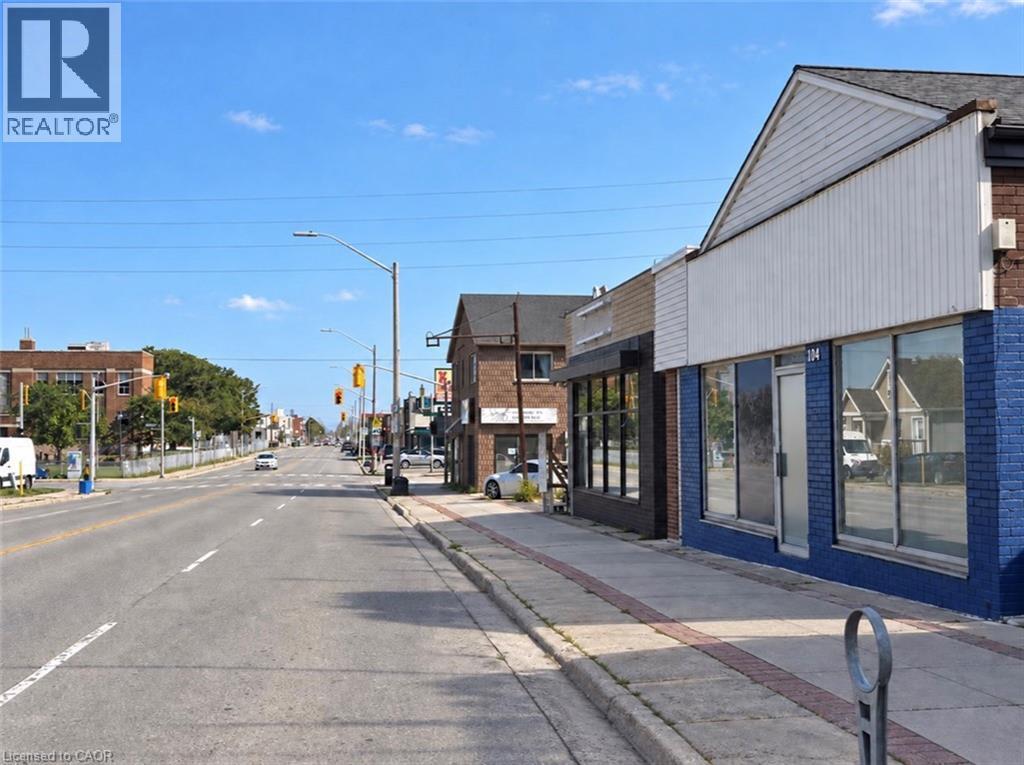 104 Parkdale Avenue N, Hamilton, ON