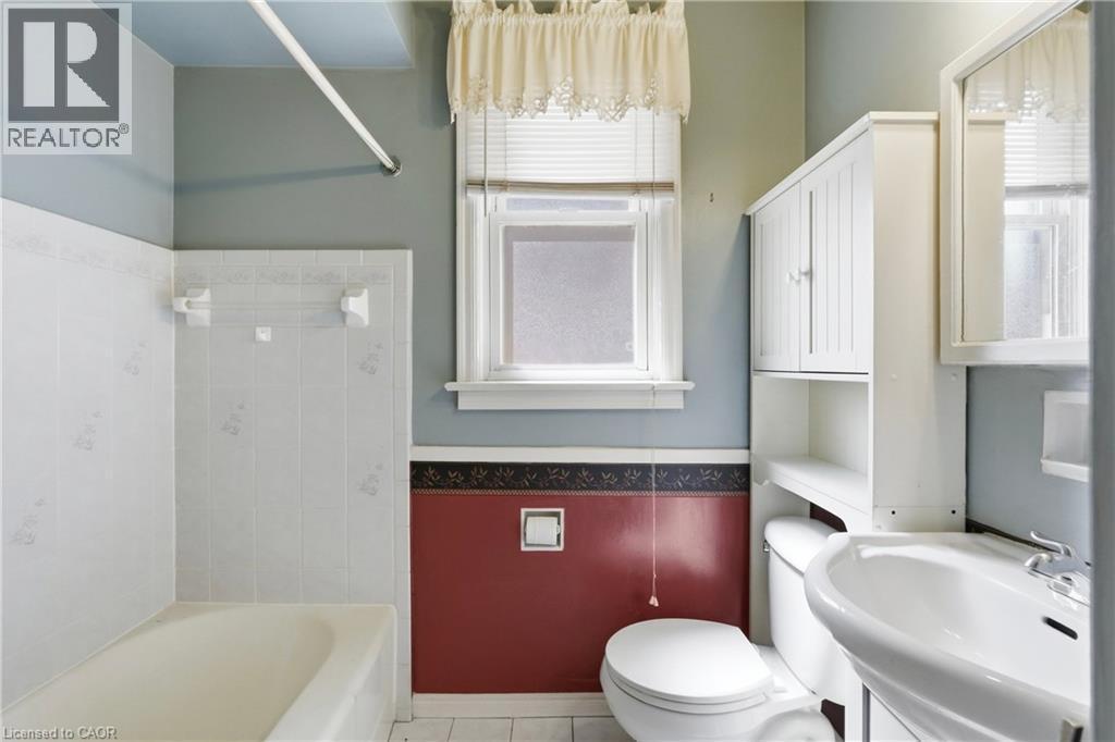 231 Auburn Avenue, Hamilton, ON