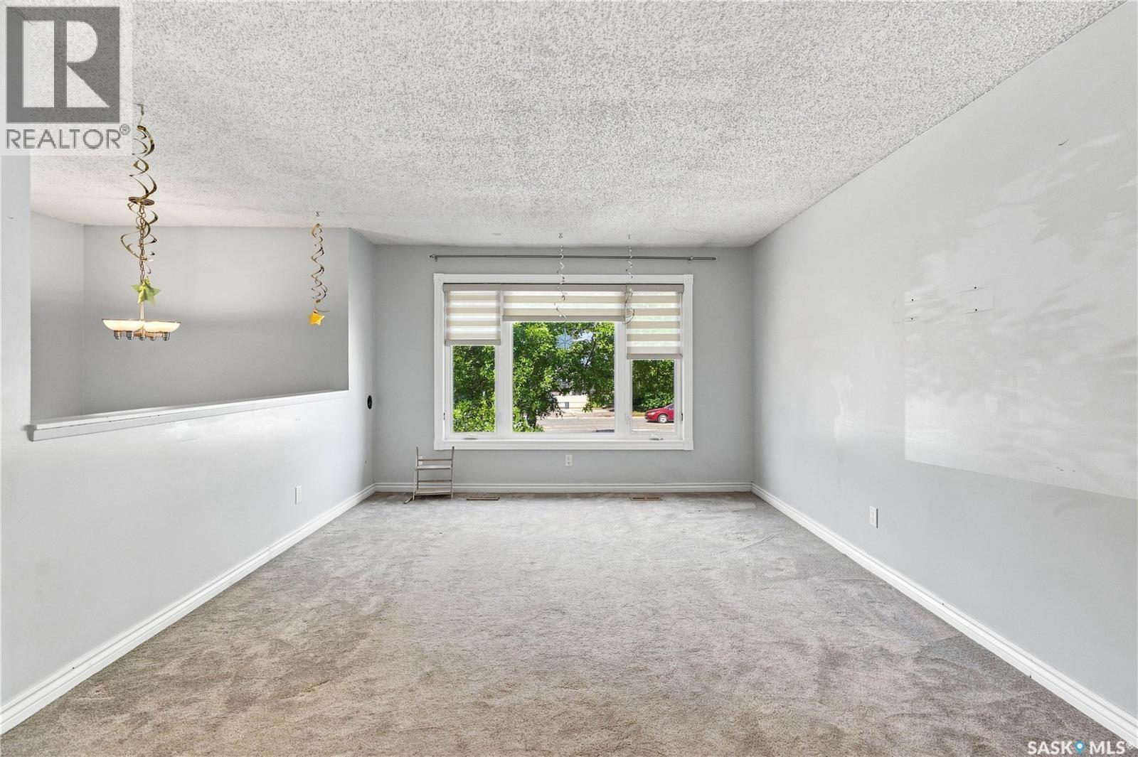 1921 Mckercher Drive, Saskatoon, SK