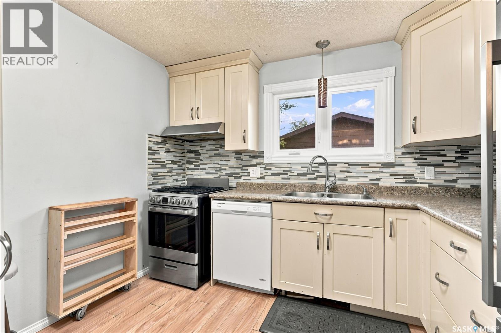 1921 Mckercher Drive, Saskatoon, SK