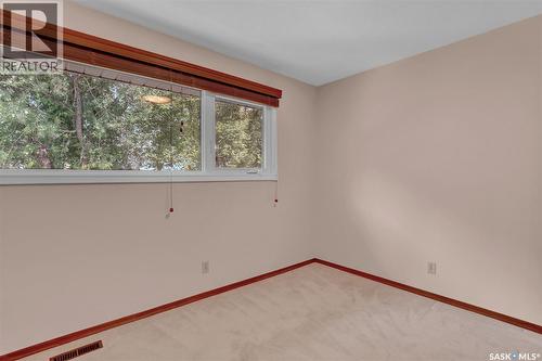 95 Deergrove Crescent, Regina, SK 