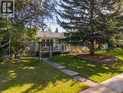 48 Butler Crescent NW  Calgary, AB T2L 1K3