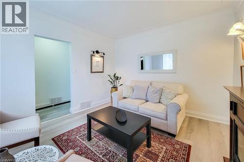 31 Greenhill Avenue, Hamilton, ON 