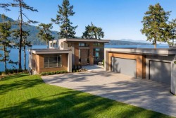 770 Lands End Rd North Saanich, BC V8L 5K9