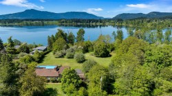 6364 Deykin Ave Duncan, BC V9L 5R2