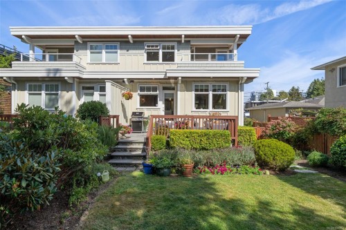 219 Michigan St  Victoria, BC V8V 1R4