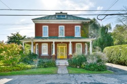 21 Rue Hénault L'Épiphanie, QC J5X 2Z1