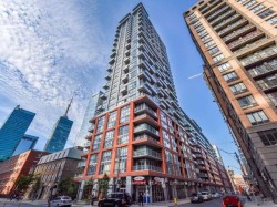 1809-126 Simcoe Street Toronto, ON M5H 4E6