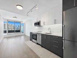 1005-664 Spadina Avenue Toronto, ON M5S 0G4