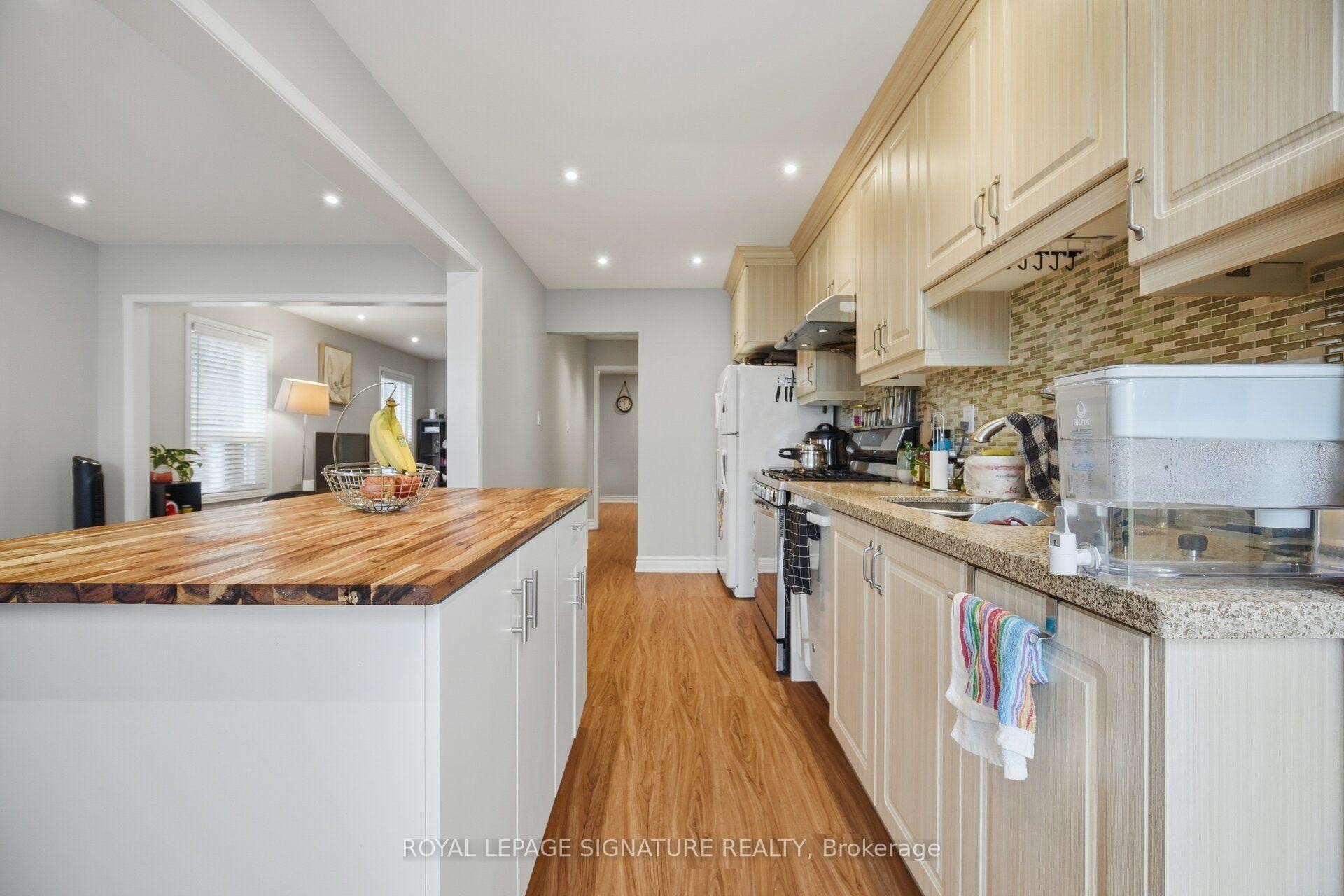 6910 Bansbridge Crescent, Mississauga, ON