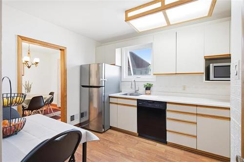524 Kimberly Ave, Winnipeg, MB 