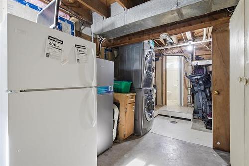524 Kimberly Ave, Winnipeg, MB 