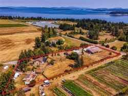 2269 Newman Rd Central Saanich, BC V8M 1T3