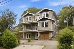 1416 Lang St Victoria, BC V8T 2S7