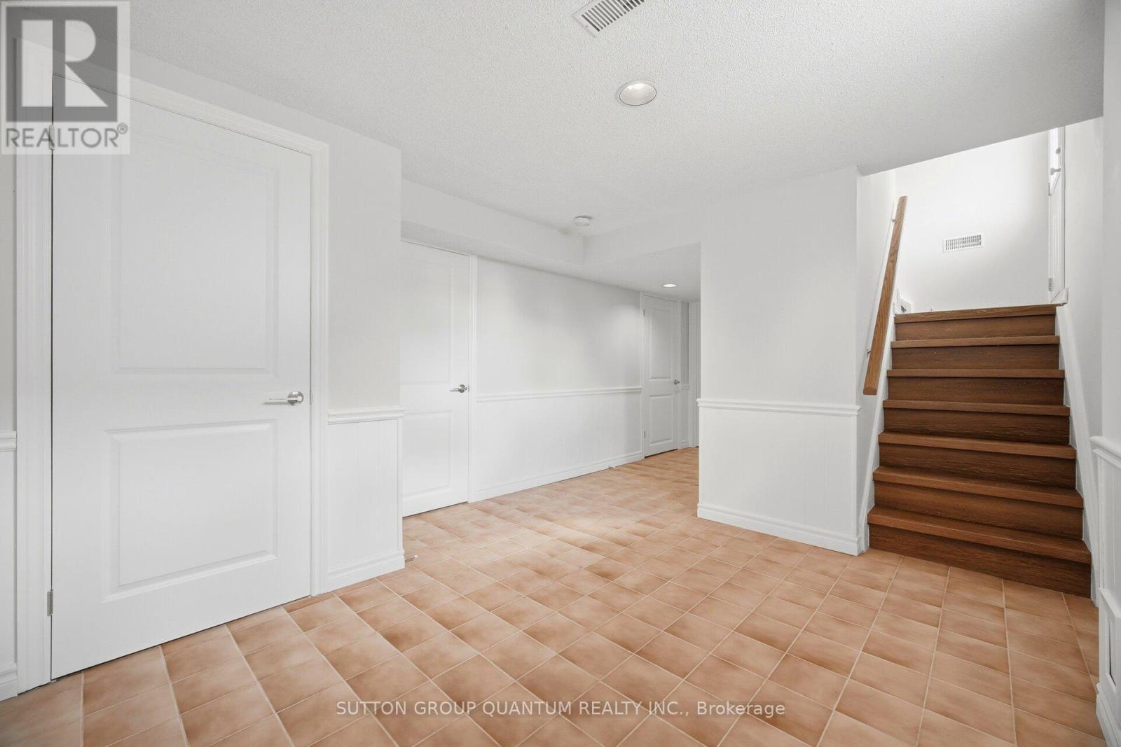 Lower level with large area for desk - 126 Angelene Street, Mississauga, ON